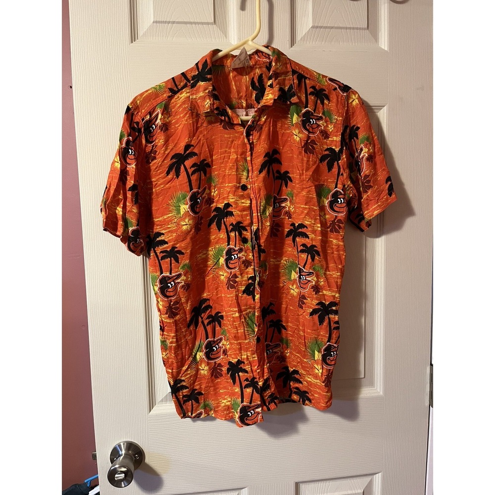 BALTIMORE ORIOLES MLB MEN'S Medium FLORAL HAWAIIAN SHORT SLEEVE BUTTON UP SHIRT